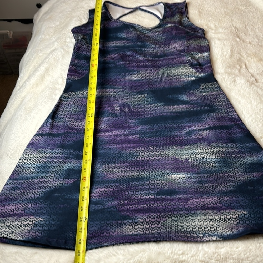 Peace and pearls Athletic dress, size XL - Picture 8 of 9